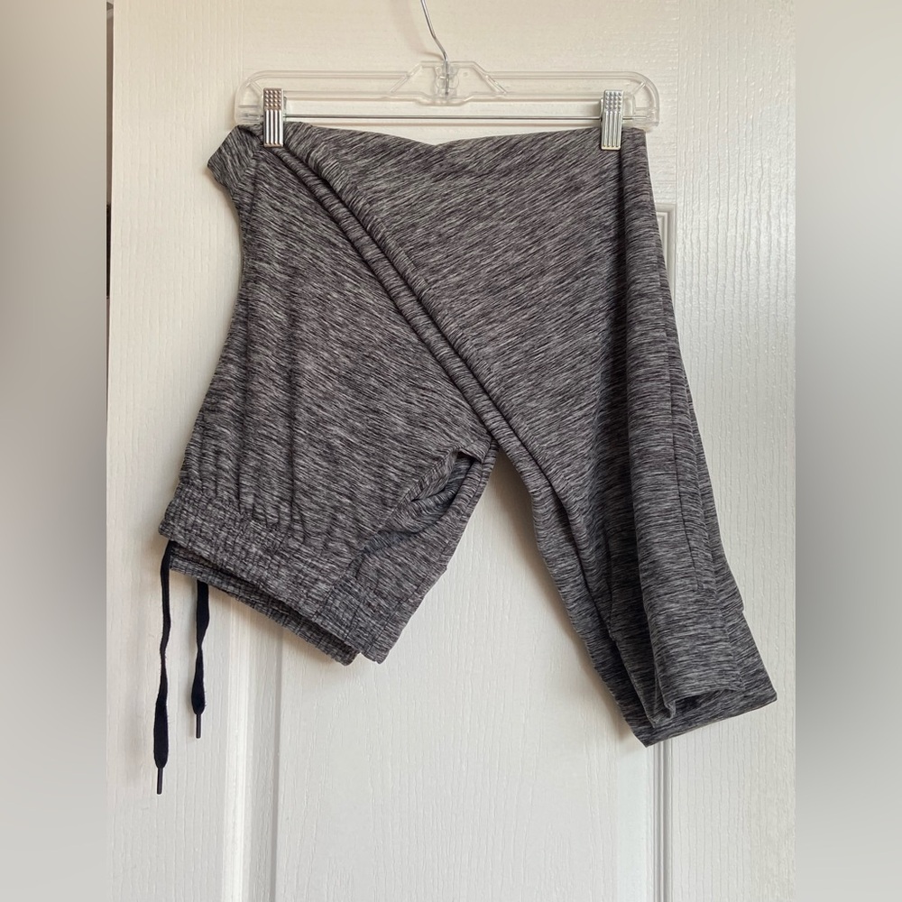 Men's Heathered Charcoal Jogger Pants - Picture 13 of 14